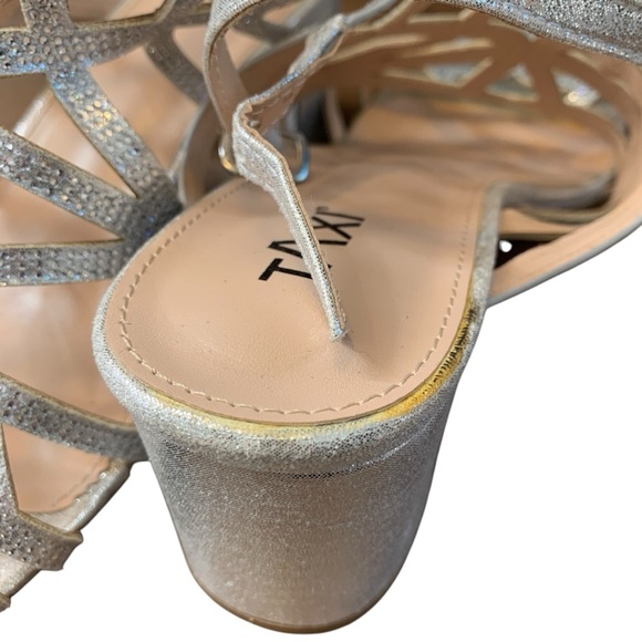 Taxi Heels Womens 9 Silver Strappy Prom Homecoming Formal Wedding Event - Picture 6 of 10